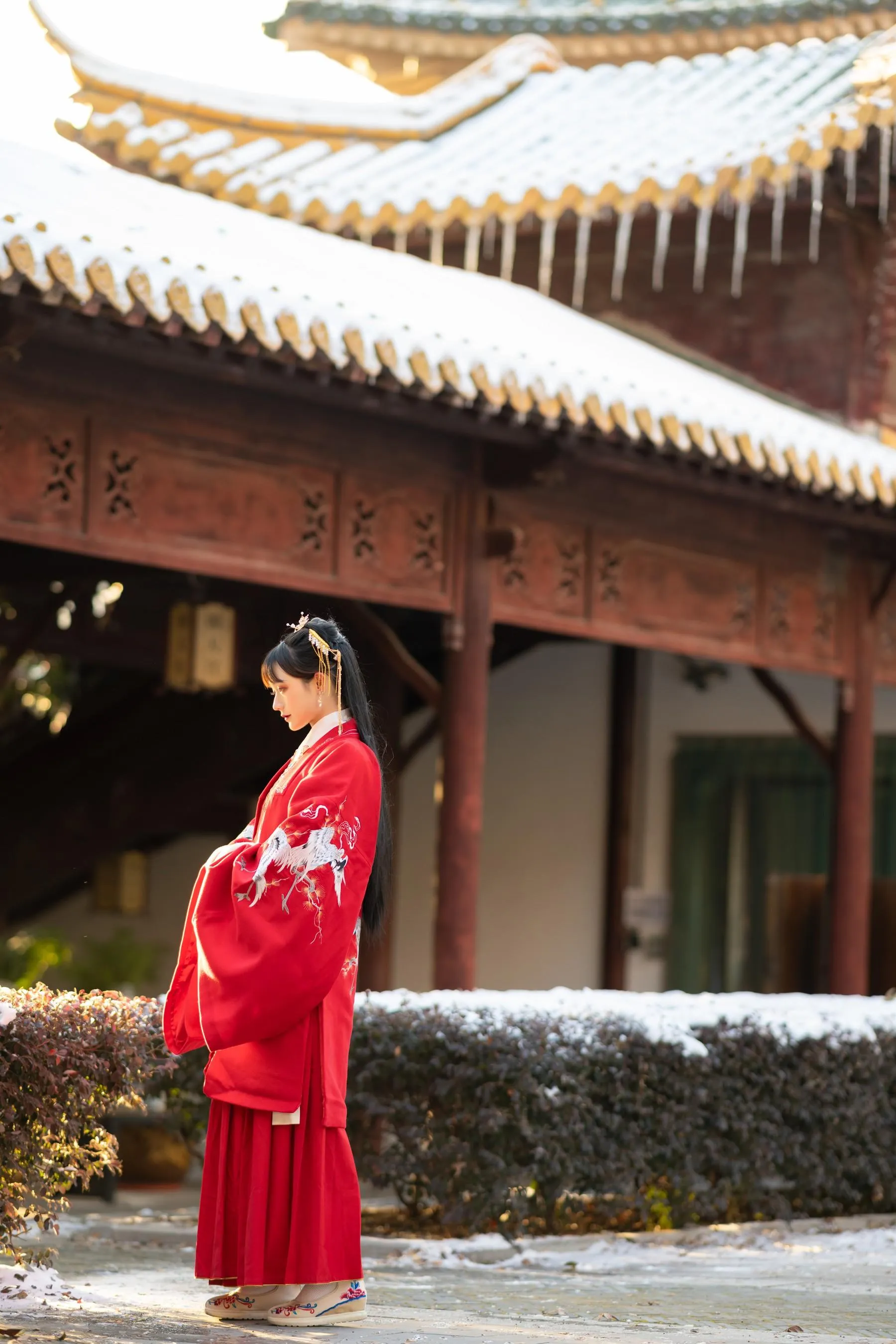 [艺图语] 2022.06.18 深宫雪 兔子Zzz不吃胡萝卜 [28P]插图6